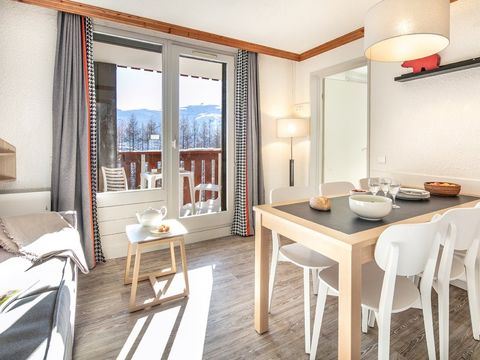 APPARTEMENT 6 personnes - 1 chambre + 1 coin nuit - orientation sud