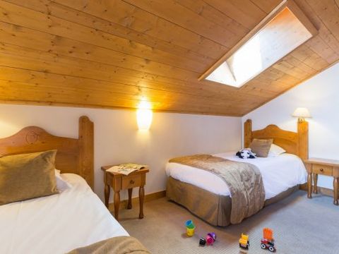 APPARTEMENT 10 personnes - Appartement 10 personnes - 4 chambres - Duplex - Piscines extérieure et intérieure (AWL510C)