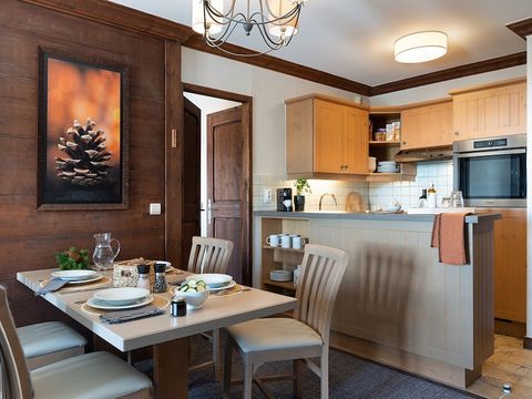 APPARTEMENT 4 personnes - 1 chambre - Piscine extérieure avec vue Mont Blanc 