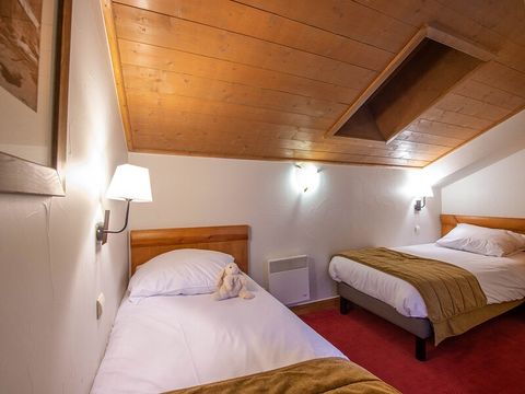 Appartement 10 personnes - 4 chambres - Piscine extérieure - Supérieur - Balcon