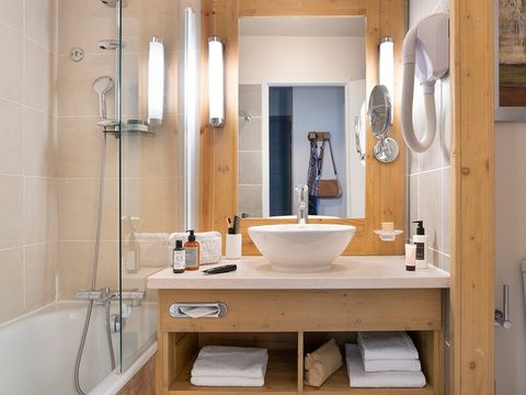 APPARTEMENT 6 personnes - 2 chambres - Balcon