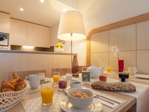 APPARTEMENT 6 personnes - 2 CHAMBRES - BALCON - EXPOSITION SUD