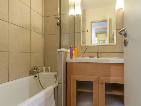 APPARTEMENT 6 personnes - 2 CHAMBRES - BALCON - EXPOSITION SUD