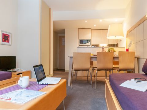 APPARTEMENT 6 personnes - 2 CHAMBRES - BALCON - EXPOSITION SUD