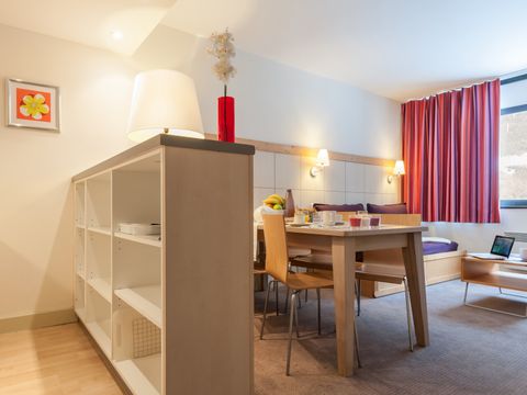 APPARTEMENT 6 personnes - 2 CHAMBRES - BALCON - EXPOSITION SUD