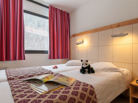 APPARTEMENT 6 personnes - 2 CHAMBRES - BALCON - EXPOSITION SUD