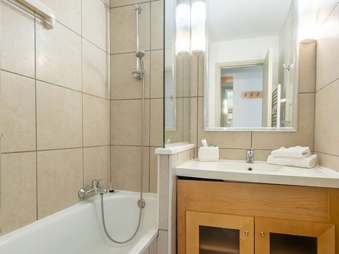 APPARTEMENT 6 personnes - 2 CHAMBRES