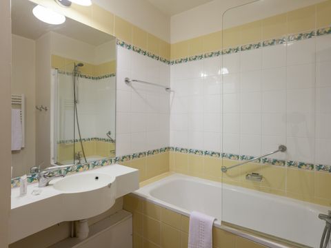 STUDIO 4 personnes - 1 coin nuit