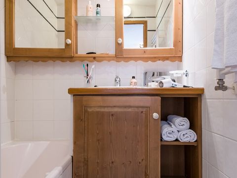 Appartement 5 personnes - 1 chambre - 1 coin - Nuit – - Sans balcon