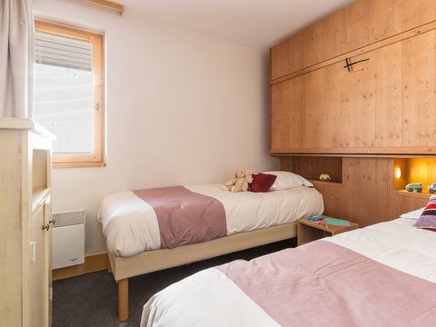 APPARTEMENT 4 personnes - - 1 chambre - Vue sur la montagne - Orientation sud