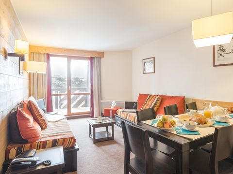 APPARTEMENT 6 personnes - 1 chambre + 1 coin nuit