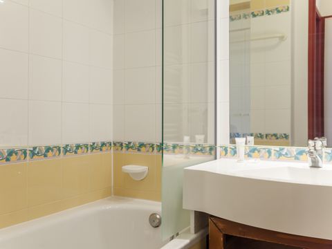 APPARTEMENT 4 personnes - - 1 CHAMBRE - VUE MONTAGNE 