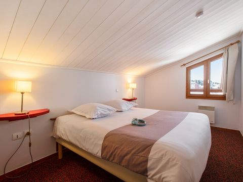 APPARTEMENT 6 personnes - - 1 CHAMBRE + 1 COIN NUIT - VUE MONTAGNE