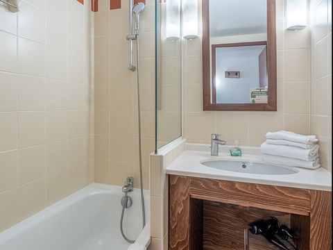 STUDIO 4 personnes - 1 coin nuit