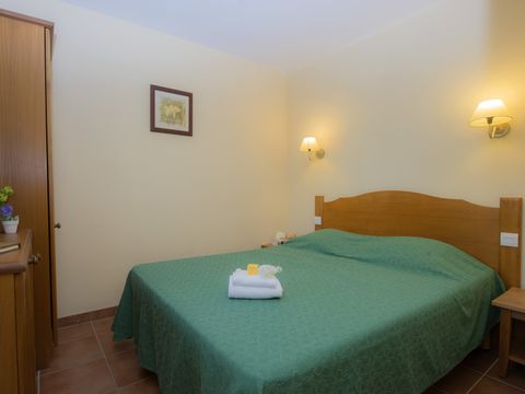 APPARTEMENT 7 personnes - 1 CHAMBRE + 1 COIN NUIT - TERRASSE OU BALCON