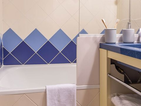 STUDIO 8 personnes - Studios communicants 8 personnes - 2 coins nuit - Balcon