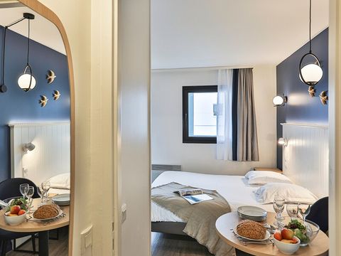 STUDIO 3 personnes - 1 coin nuit - Rénové