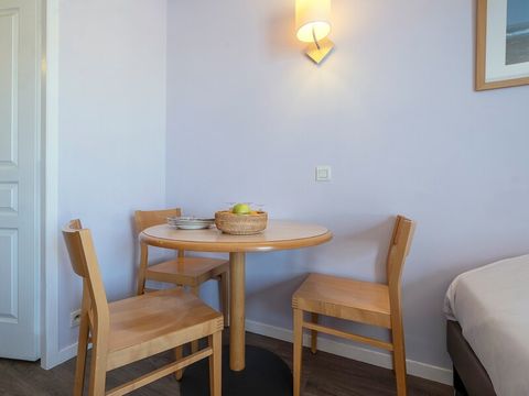 STUDIO 4 personnes - 1 coin nuit