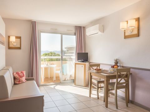 STUDIO 2 personnes - CLIMATISATION