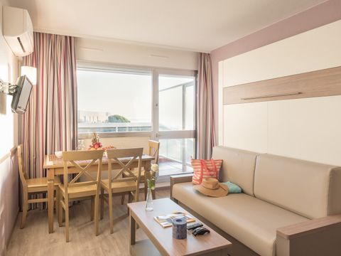 STUDIO 4 personnes - 1 COIN NUIT - CLIMATISATION - VUE MER