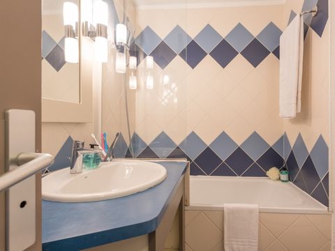 STUDIO 4 personnes - 1 COIN NUIT - CLIMATISATION - VUE MER