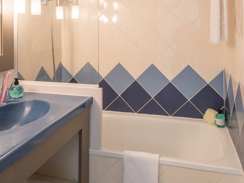 STUDIO 2 personnes - CLIMATISATION