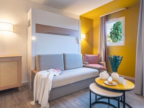 STUDIO 2 personnes - Studio 2 personnes, balcon, climatisé, vue cour, rénové