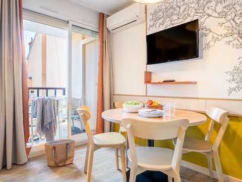 STUDIO 4 personnes - Studio 4 personnes, 1 coin nuit, balcon, climatisé, rénové