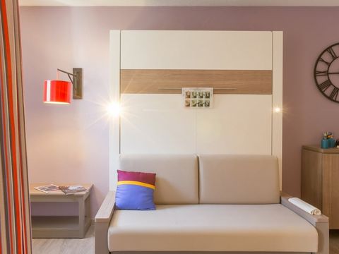 APPARTEMENT 6 personnes - Appartement 6 personnes, 1 chambre, 1 coin nuit, balcon, climatisé, rénové