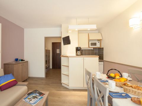 STUDIO 4 personnes - 1 coin nuit - Terrasse ou balcon