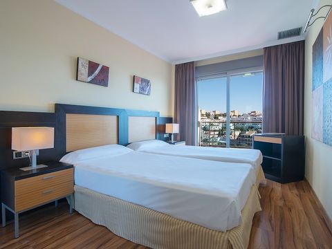 APPARTEMENT 4 personnes - 2 chambres - balcon