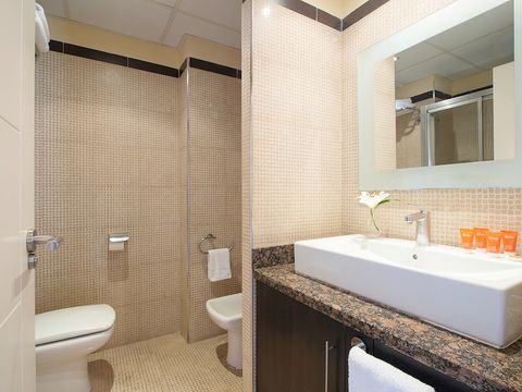 APPARTEMENT 4 personnes - 2 chambres - balcon