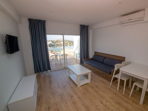 APPARTEMENT 4 personnes - 1 CHAMBRE - VUE MER - TERRASSE