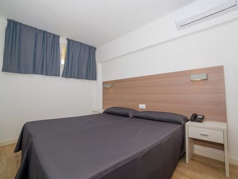 APPARTEMENT 5 personnes - 2 CHAMBRES - VUE MER - TERRASSE