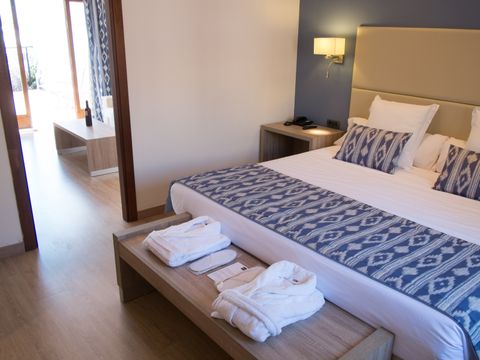 CHAMBRE 2 personnes - Suite supérieure - Rooftop - Vue mer - Petit-déjeuner inclus