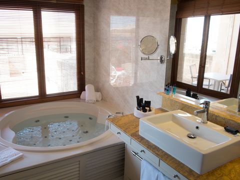 CHAMBRE 2 personnes - Suite supérieure - Rooftop - Vue mer - Petit-déjeuner inclus