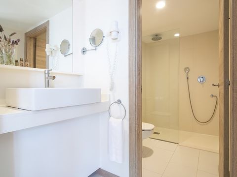 CHAMBRE 2 personnes - Double Supérieur - Terrasse - Vue mer - Petit-déjeuner inclus