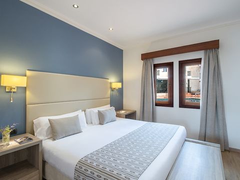 CHAMBRE 2 personnes - Suite supérieure - Rooftop - Vue mer - Petit-déjeuner inclus