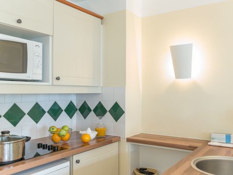 APPARTEMENT 6 personnes - 1 CHAMBRE + 1 COIN NUIT - RÉNOVÉ