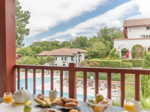 APPARTEMENT 6 personnes - 1 CHAMBRE + 1 COIN NUIT - RÉNOVÉ