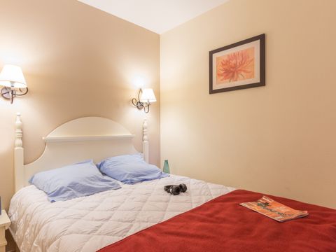 APPARTEMENT 6 personnes - 1 CHAMBRE + 1 COIN NUIT - RÉNOVÉ