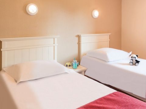 APPARTEMENT 8 personnes - 3 CHAMBRES - BALCON - RÉNOVÉ