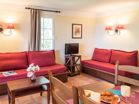 APPARTEMENT 8 personnes - 3 CHAMBRES - BALCON - RÉNOVÉ