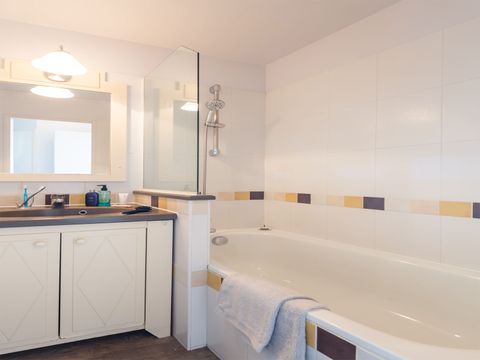 STUDIO 4 personnes - Studio - 1 alcôve - Terrasse ou balcon - climatisé