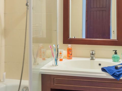 STUDIO 4 personnes - 1 Coin nuit - Terrasse ou Balcon - Rénové