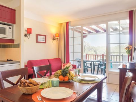 STUDIO 4 personnes - 1 Coin nuit - Terrasse ou Balcon - Rénové