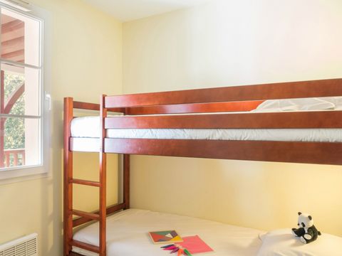 APPARTEMENT 6 personnes - 1 chambre + 1 coin nuit - Terrasse ou balcon - Rénové