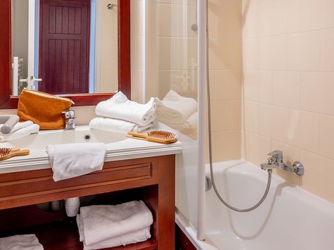 STUDIO 4 personnes - 1 Coin nuit - Terrasse ou Balcon - Rénové