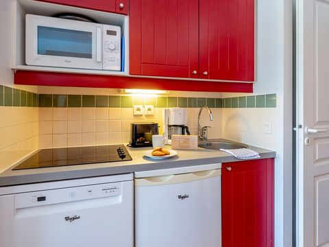 STUDIO 4 personnes - 1 Coin nuit - Terrasse ou Balcon - Rénové