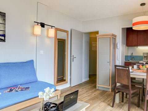 STUDIO 4 personnes - 1 alcôve de couchage - Terrasse ou balcon - Vue sur la mer